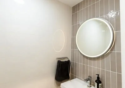 Gold Coast vanity splashback tiling